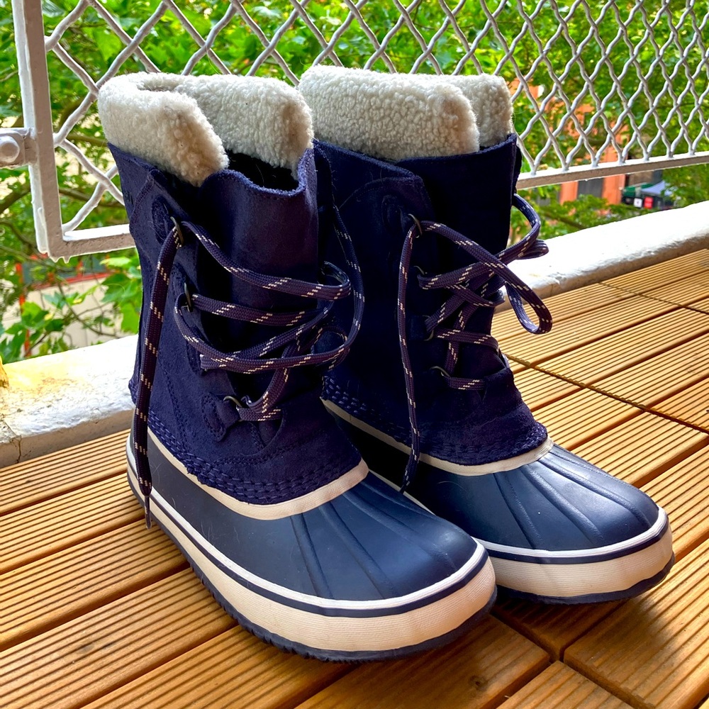 Women’s Suede L.L. Bean Snow Boots